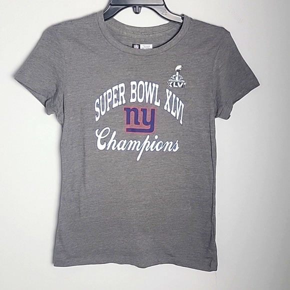 Women's New York Giants Shirts - Picture 1 of 4